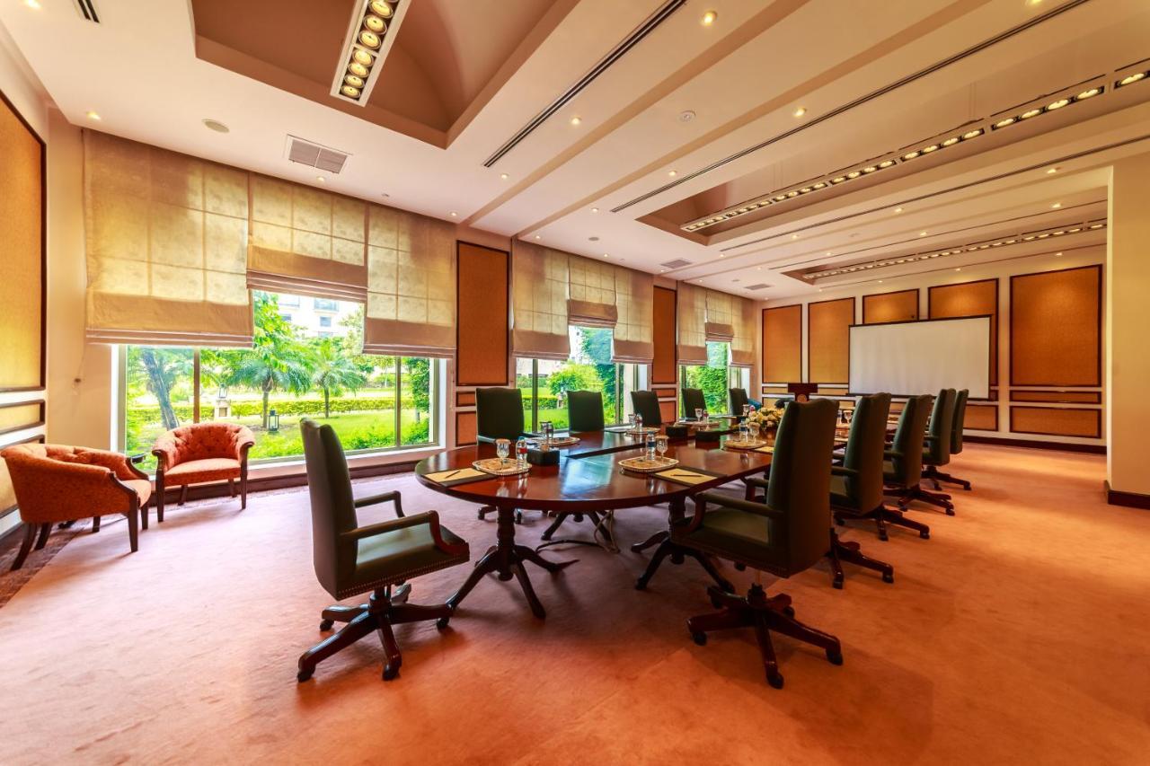 Islamabad Serena Hotel Bagian luar foto