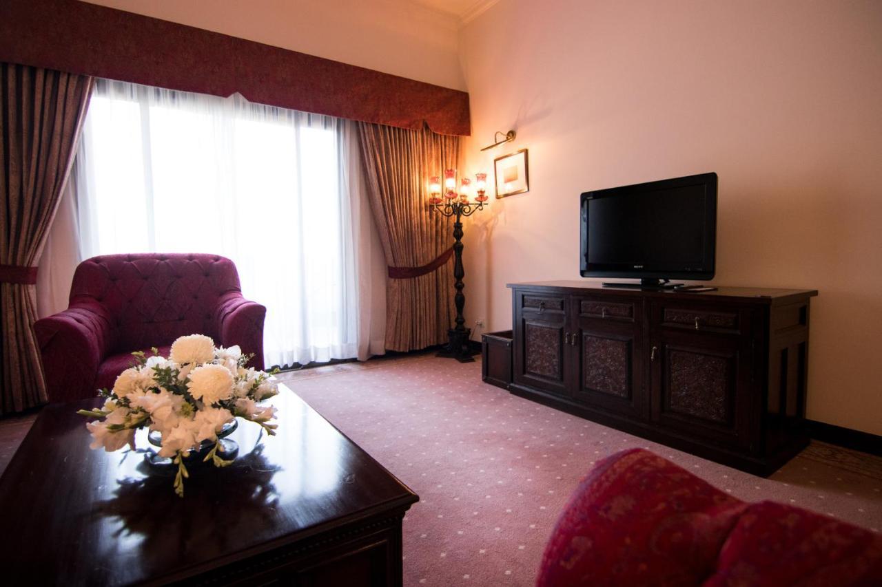 Islamabad Serena Hotel Bagian luar foto